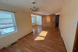 323 Georgetown Rd, Carneys Point, NJ 08069 - Photo 4