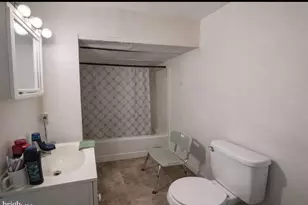 51 E Griffith St, Penns Grove, NJ 08069 - Photo 4