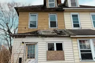 101 Penn St, Penns Grove, NJ 08069 - Photo 1