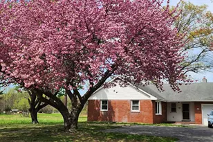 116 N Golfwood Ave, Carneys Point, NJ 08069 - Photo 2
