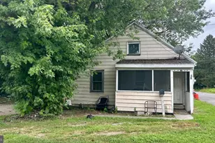 71 Poplar St, Penns Grove, NJ 08069 - Photo 1