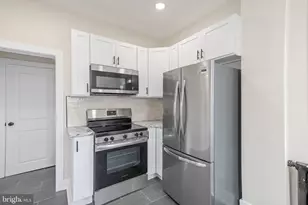261 B St, Carneys Point, NJ 08069 - Photo 6