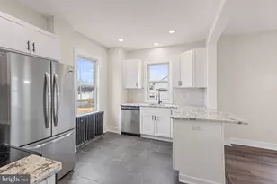 261 B St, Carneys Point, NJ 08069 - Photo 4