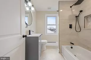 261 B St, Carneys Point, NJ 08069 - Photo 22