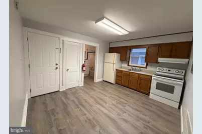 130 N Broadway #2, Pennsville Township, NJ 08070 - Photo 2