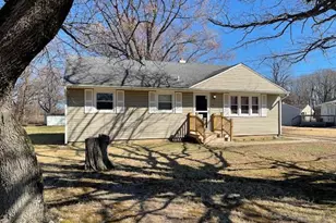 1 Donna Dr, Pedricktown, NJ 08067 - Photo 2