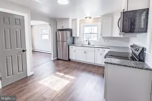 129 Highland Ave, Pennsville, NJ 08070 - Photo 2