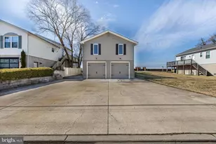 75 Enlow Pl, Pennsville, NJ 08070 - Photo 2