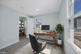 6 W Griffith St, Penns Grove, NJ 08069 - Photo 2