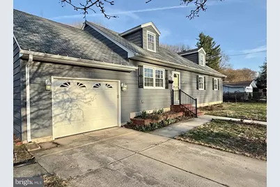 8 Woodside Place, Pennsville Township, NJ 08070 - Photo 4
