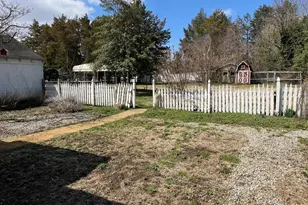 1079 Kings Hwy, Pilesgrove Township, NJ 08098 - Photo 12