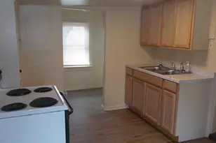 26 Walnut St, Salem, NJ 08079 - Photo 2