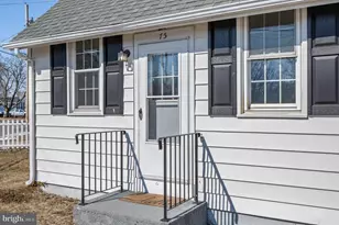 75 S Washington Dr, Pennsville Township, NJ 08070 - Photo 1