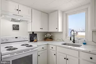 75 S Washington Dr, Pennsville Township, NJ 08070 - Photo 4