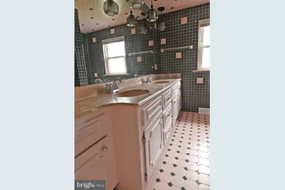 30 E Mill Street, Pedricktown, NJ 08067 - Photo 24