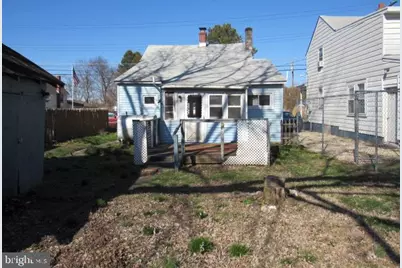 21 E Pittsfield Street, Pennsville Township, NJ 08070 - Photo 2