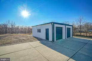 68 E Harmony St, Penns Grove, NJ 08069 - Photo 36