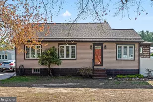 10 S Hook Rd, Pennsville, NJ 08070 - Photo 1