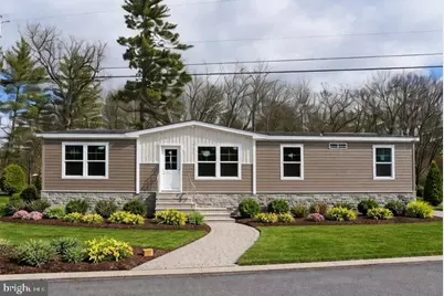 28 Fourth Avenue, Carneys Point, NJ 08069 - Photo 1