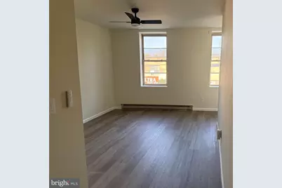 21 N Main Street #APT. E, Woodstown, NJ 08098 - Photo 2