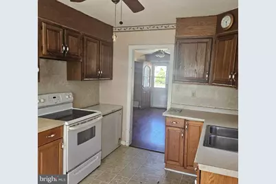 374 Manor Avenue, Carneys Point, NJ 08069 - Photo 6
