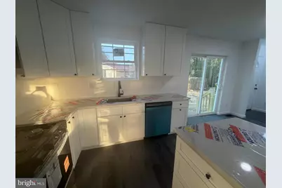 12 Park Road, Pennsville Township, NJ 08070 - Photo 2