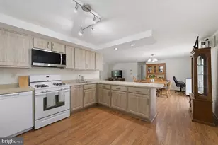38 N Dupont Rd, Carneys Point, NJ 08069 - Photo 8