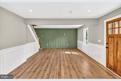 105 E Del A Vue Avenue, Carneys Point, NJ 08069 - Photo 2