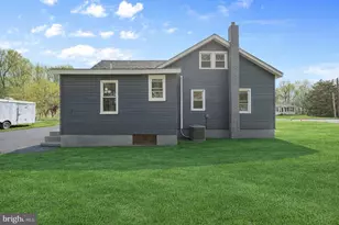 105 E Del-A-Vue Ave, Carneys Point, NJ 08069 - Photo 24