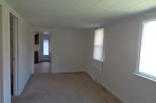 82 Castle Heights Ave, Pennsville, NJ 08070 - Photo 2