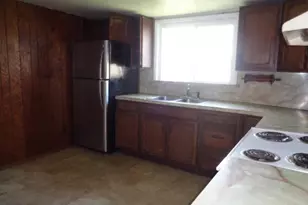 82 Castle Heights Ave, Pennsville, NJ 08070 - Photo 4