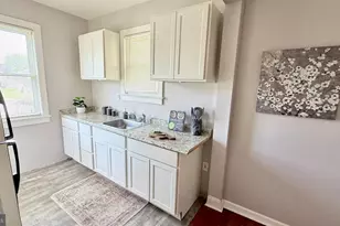272 Jefferson St, Carneys Point, NJ 08069 - Photo 8