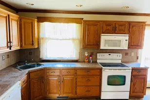 27 Center St, Elmer, NJ 08318 - Photo 4