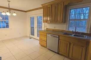 21 Sycamore Rd, Pennsville Township, NJ 08070 - Photo 10