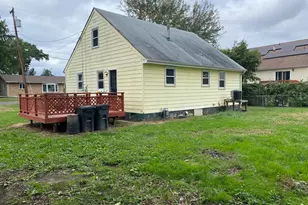 4 Riviera Dr, Pennsville, NJ 08070 - Photo 2