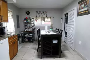 256 H St, Carneys Point, NJ 08069 - Photo 14