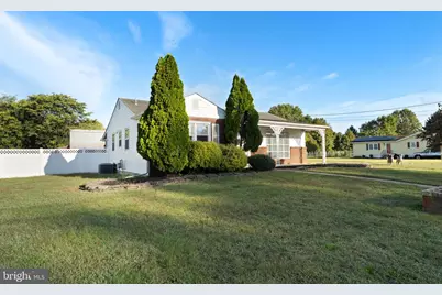 51 Salem Drive, Pennsville Township, NJ 08070 - Photo 6