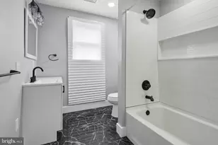 3 Lakeside Ln, Carneys Point, NJ 08069 - Photo 12