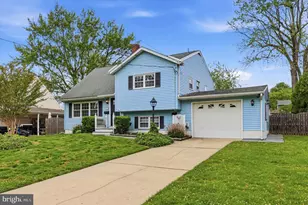 24 Barclay Dr, Pennsville, NJ 08070 - Photo 2