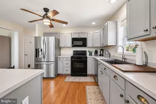 12 Melissa Ln Ln, Pilesgrove, NJ 08098 - Photo 10