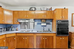 99 Grove St, Carneys Point, NJ 08069 - Photo 8