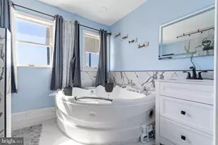 49 Delaware Dr, Penns Grove, NJ 08069 - Photo 12