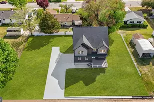 135 Michigan Rd, Pennsville Township, NJ 08070 - Photo 1
