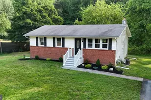 138 E Del-A-Vue Ave, Carneys Point, NJ 08069 - Photo 2