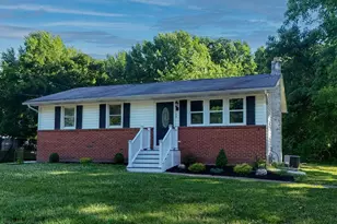 138 E Del-A-Vue Ave, Carneys Point, NJ 08069 - Photo 4