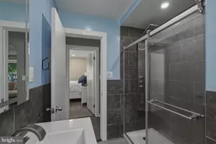 425 Erie Ave, Penns Grove, NJ 08069 - Photo 12