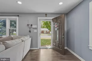 425 Erie Ave, Penns Grove, NJ 08069 - Photo 2