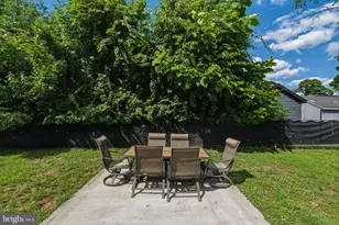 425 Erie Ave, Penns Grove, NJ 08069 - Photo 16
