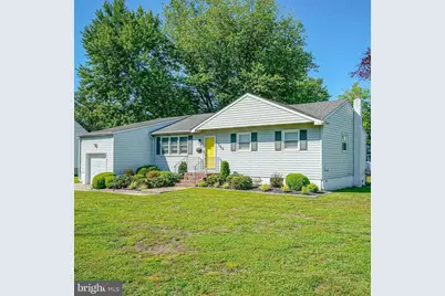 144 Castle Heights Avenue, Pennsville Township, NJ 08070 - Photo 2