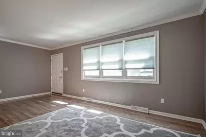 144 Castle Heights Avenue, Pennsville Township, NJ 08070 - Photo 4